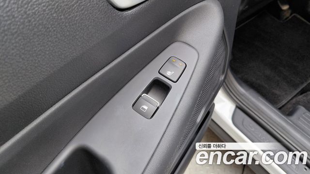 Hyundai Santa Fe Gasoline 2.5T 2WD Exclusive 2023 — фото 28