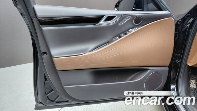 Genesis G80 (RG3) Gasoline 3.5 Turbo 2WD 2022 — фото 24