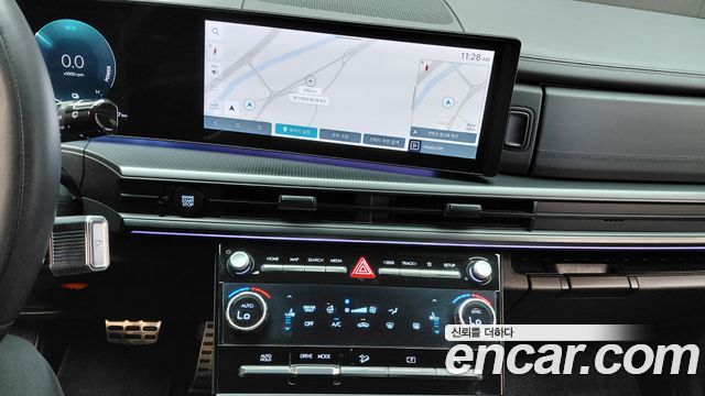 Hyundai Santa Fe (MX5) HEV 1.6 2WD Calligraphy 2024 — фото 13