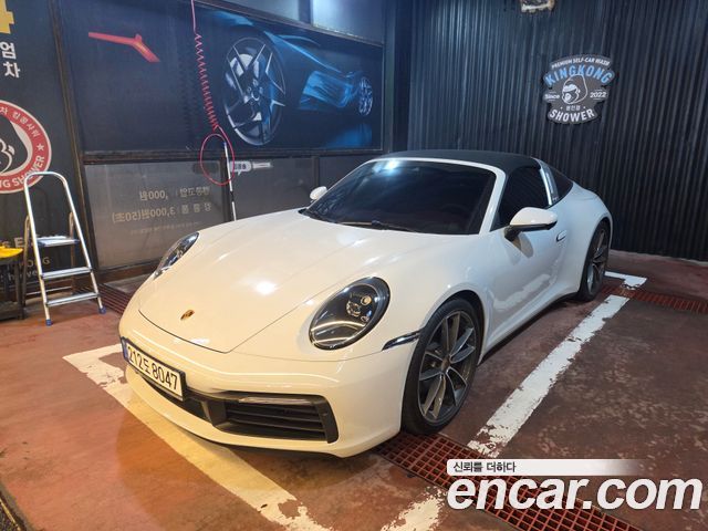 Porsche 911 (992) Targa 4