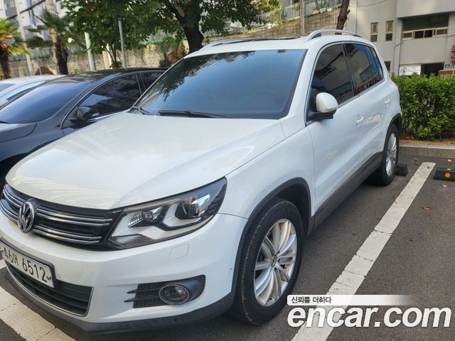 Volkswagen Tiguan 2.0 TDI  Premium 5N 2015 — фото 2