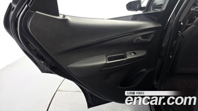 Chevrolet Bolt EV EV Premier 2023 — фото 25