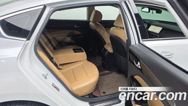 Kia K7 Premier Hybrid Noblesse 2020 — фото 12