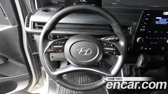 Hyundai Staria Cargo 3-Seater Modern 2022 — фото 13