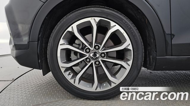 KG Mobility (SsangYong) Tivoli Armor Gear Edition 2WD 2018 — фото 5