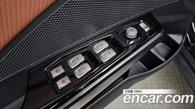 KG Mobility (SsangYong) Tivoli Armor Gear Edition 2WD 2018 — фото 27