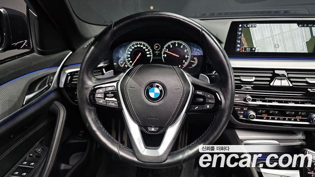 BMW 5 Series (G30) 530i M Sport Package 2017 — фото 16