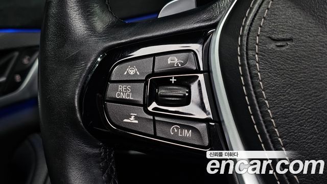 BMW 5 Series (G30) 530i M Sport Package 2017 — фото 19