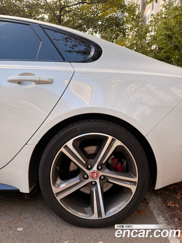 Jaguar XF (X260) 3.0 S AWD 2017 — фото 4