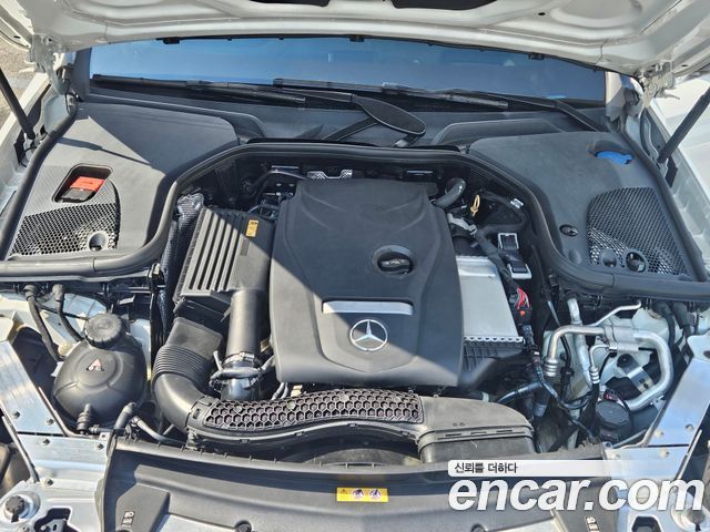 Mercedes-Benz E-Class (W213) E250 AMG Line 2023 — фото 6