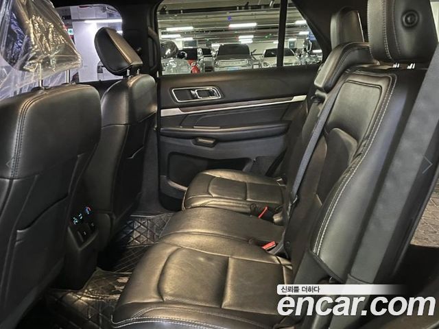 Ford Explorer 3.5 Limited 4WD 5th 2018 — фото 8