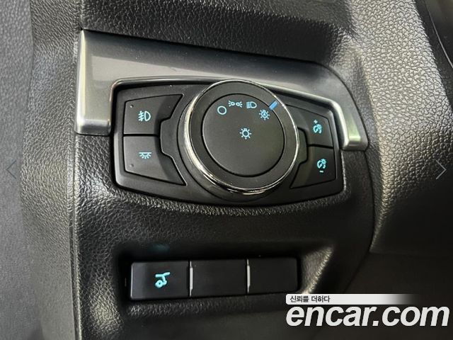 Ford Explorer 3.5 Limited 4WD 5th 2018 — фото 19