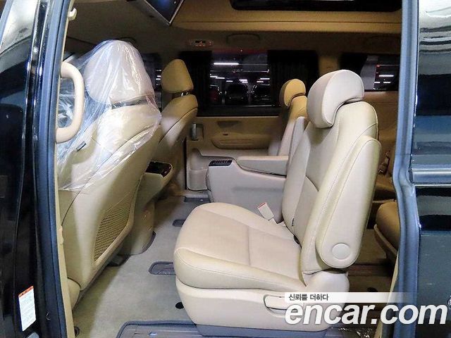 Kia Carnival 9-Seater Hi-Limousine Luxury 2019 — фото 7