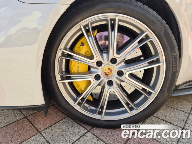 Porsche Panamera (971) 4.0 GTS 2019 — фото 10
