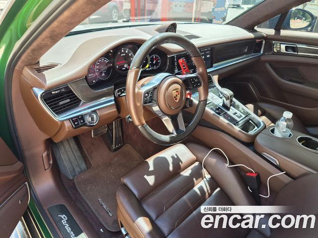 Porsche Panamera (971) 4.0 GTS 2019 — фото 17