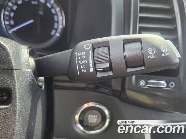 KG Mobility (SsangYong) Rexton Sports Khan Diesel 2.2 4WD Prestige Special (5-Link) 2021 — фото 18