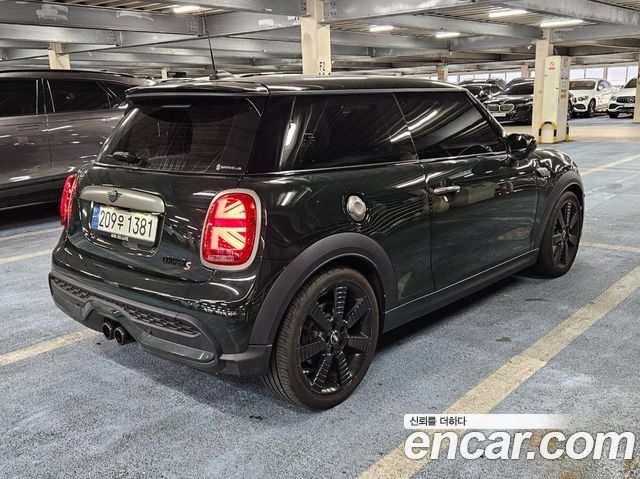 MINI Cooper S 3Door Resolute Edition 3rd Gen 2023 — фото 2