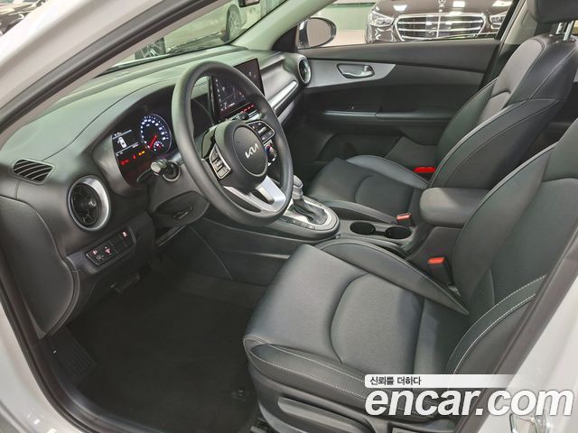 Kia K3 (II) 1.6 Trendy 2023 — фото 20