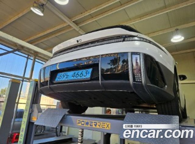 Hyundai Ioniq 6 Long Range Exclusive 2023 — фото 3