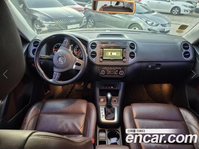 Volkswagen Tiguan 2.0 TDI  Premium 5N 2015 — фото 6