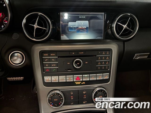 Mercedes-Benz SLC-Class (R172) SLC200 2017 — фото 9