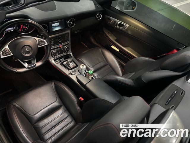 Mercedes-Benz SLC-Class (R172) SLC200 2017 — фото 18
