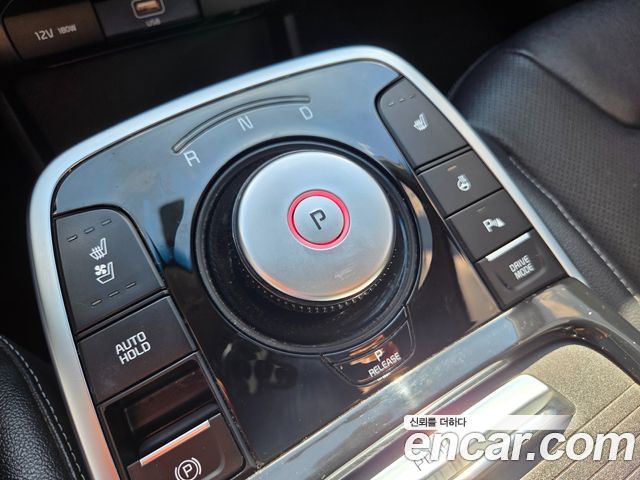 Kia Niro Plus Air 2023 — фото 9