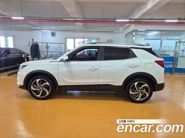 KG Mobility (SsangYong) Beautiful Korando Gasoline 1.5 2WD C5 Plus 2021 — фото 4