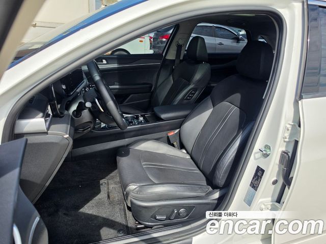 Kia K5 (III) 2.0 Prestige 2022 — фото 22