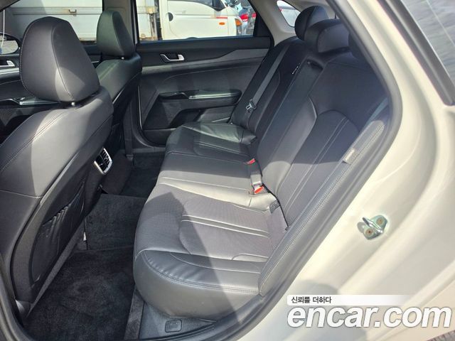 Kia K5 (III) 2.0 Prestige 2022 — фото 23