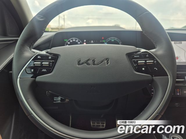 Kia Niro Signature 2022 — фото 16