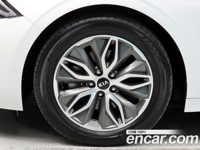 Kia K5 Hybrid (III) Noblesse 2021 — фото 23