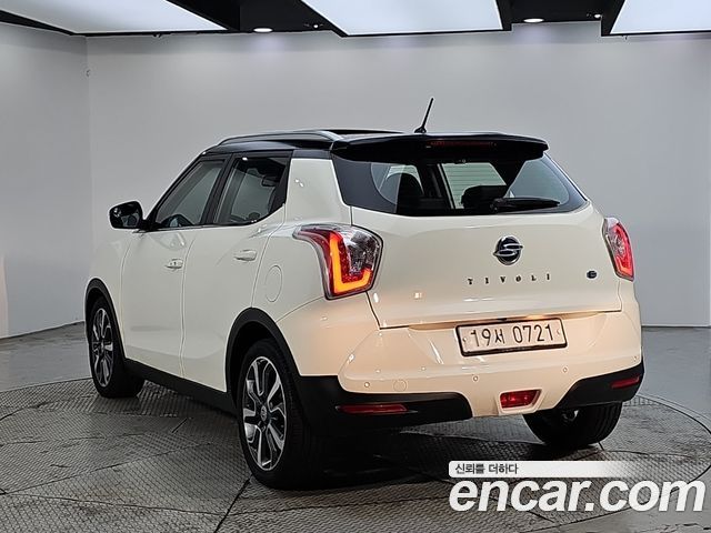 KG Mobility (SsangYong) Tivoli Diesel VX 2WD 2016 — фото 3