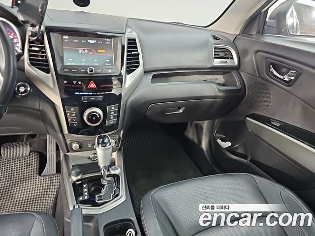 KG Mobility (SsangYong) Tivoli Diesel VX 2WD 2016 — фото 10