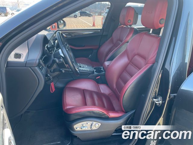 Porsche Macan 3.0 GTS 95B 2018 — фото 9