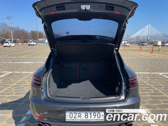 Porsche Macan 3.0 GTS 95B 2018 — фото 11