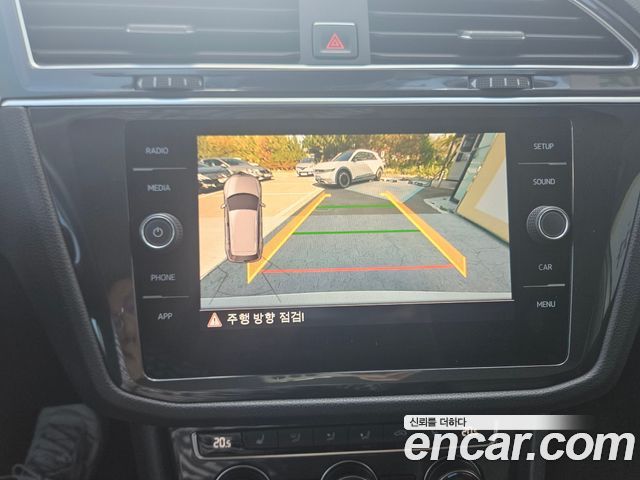 Volkswagen Tiguan (II) 2.0 TDI Premium 2018 — фото 18