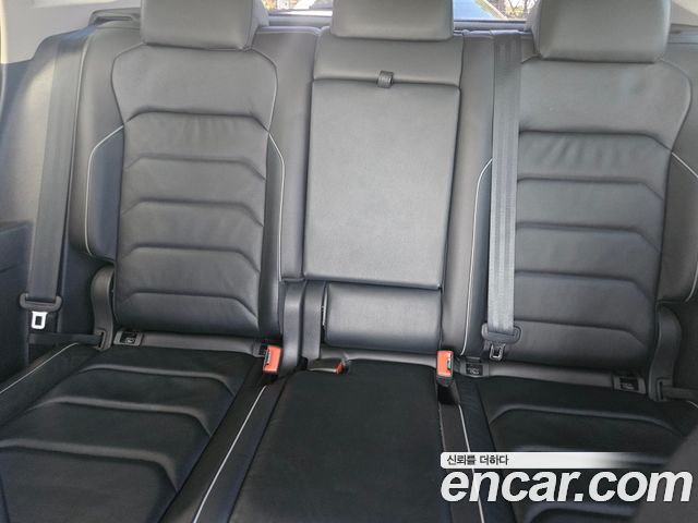 Volkswagen Tiguan (II) 2.0 TDI Premium 2018 — фото 22