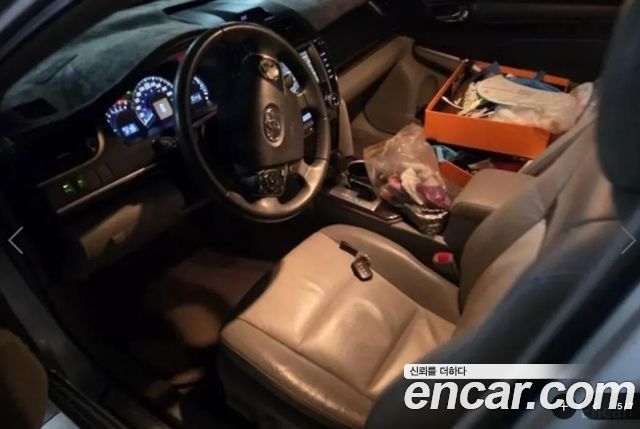 Toyota Camry 2.5 XLE 2013 — фото 5