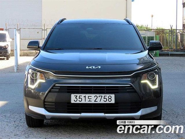 Kia Niro Trendy 2022 — фото 1