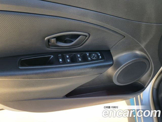 Renault Korea SM3 Neo SE 2018 — фото 15