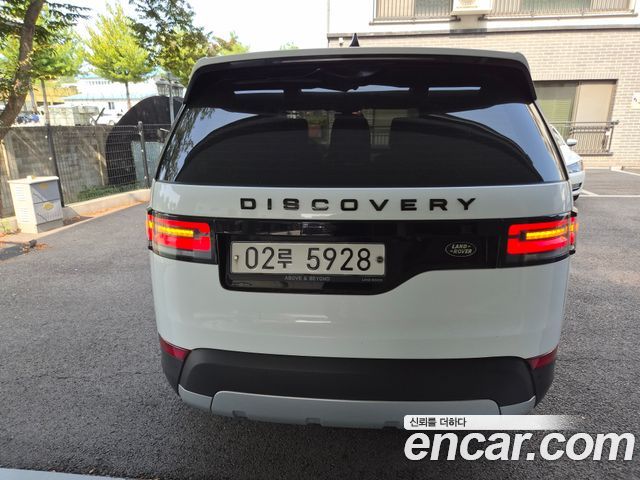 Land Rover Discovery 5 3.0 TD6 HSE Luxury 2018 — фото 2