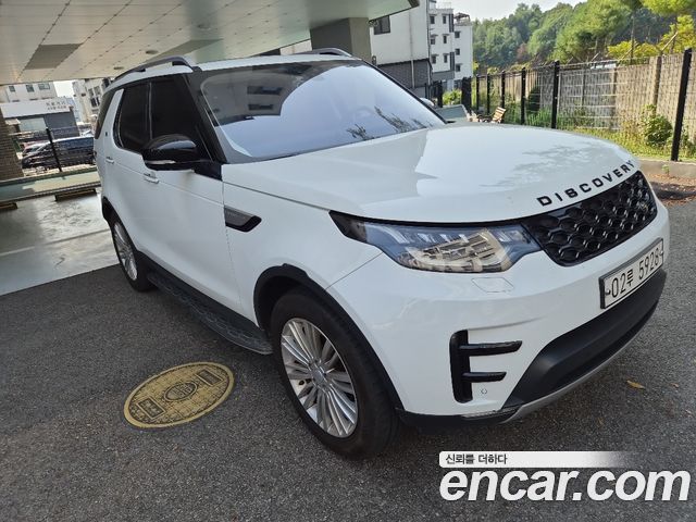 Land Rover Discovery 5 3.0 TD6 HSE Luxury 2018 — фото 4