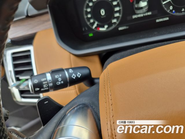 Land Rover Discovery 5 3.0 TD6 HSE Luxury 2018 — фото 14