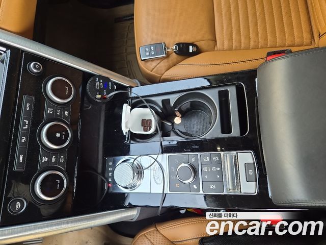 Land Rover Discovery 5 3.0 TD6 HSE Luxury 2018 — фото 16