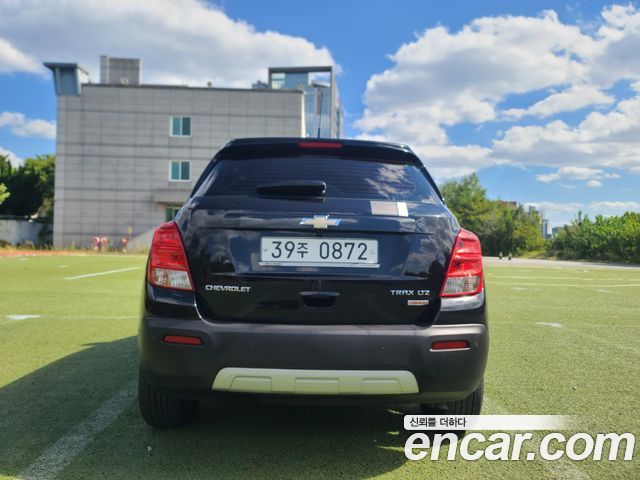 Chevrolet Trax 1.4 Perfect Black 2016 — фото 7