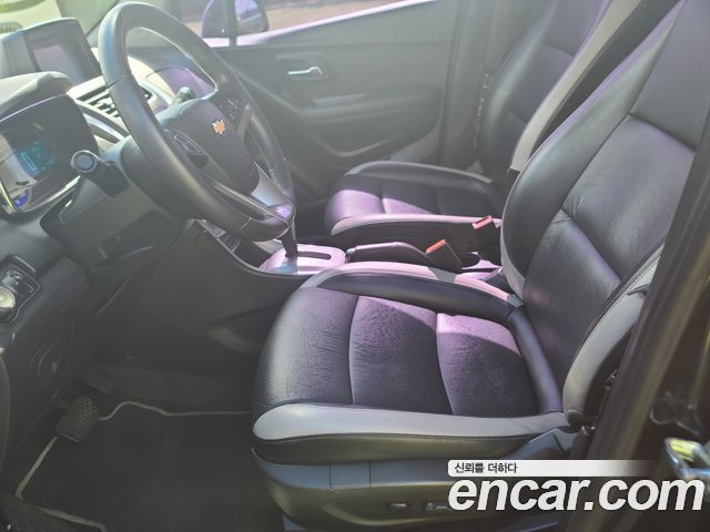 Chevrolet Trax 1.4 Perfect Black 2016 — фото 21