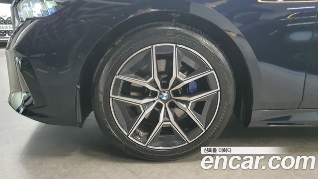 BMW 5 Series (G60) 520i M Sport 2024 — фото 5