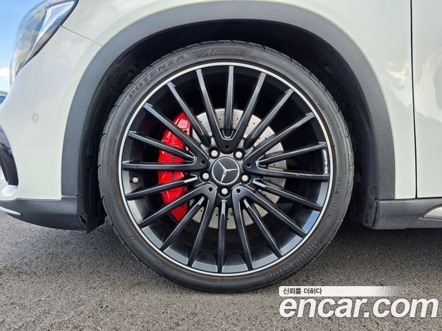 Mercedes-Benz GLA-Class (X156) GLA45 AMG 4MATIC 2019 — фото 5