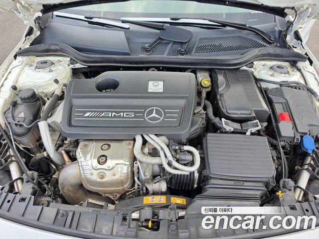 Mercedes-Benz GLA-Class (X156) GLA45 AMG 4MATIC 2019 — фото 6